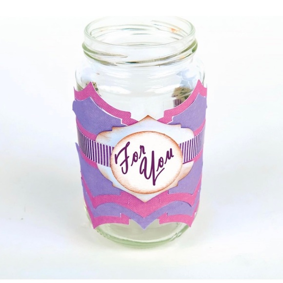 EK Tools LARGE Edge Punch - Point Arch Pattern - Picture 7 of 7